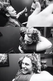 ziamsmiles1's tweet photo. @notastrwbrysng2 Ashton and Luke’s home 🥰 #AshtonIrwin #LukeHemmings #5SOS #Lashton #hugs #love #Soulmates https://t.co/q21N0Lf0Q7