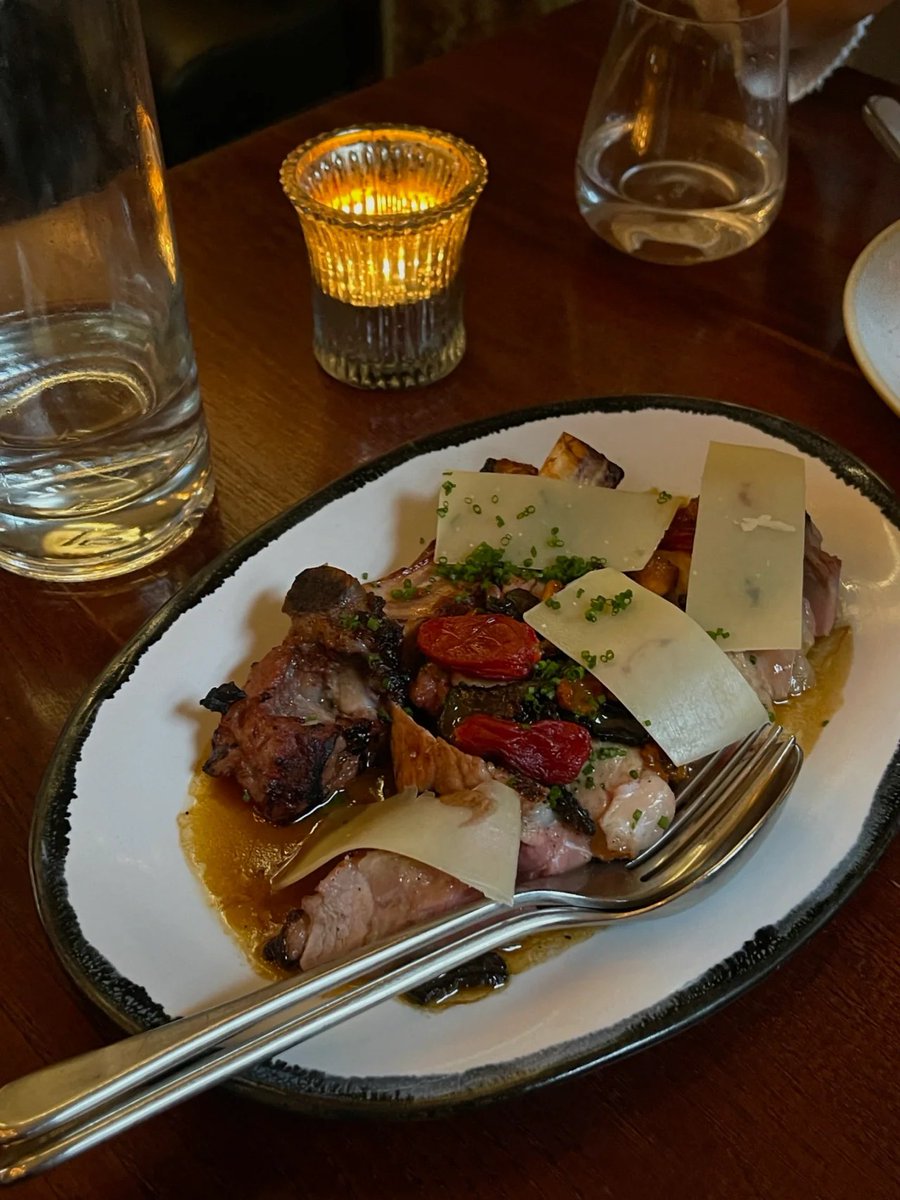 self768's tweet photo. "Tonight we dined like royalty. 👑🍷" https://t.co/vDAalYLcec