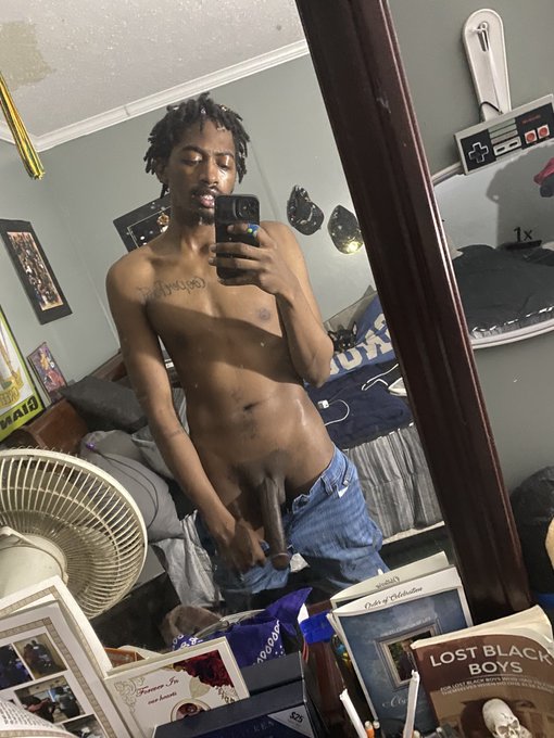 I turned 23 Saturday October 7 I&rsquo;m never wearing drawers again #freeball #minidickmonday 🤣 https://t<a href="/tag/freeball"class="tags"><span>#freeball</span></a><a href="/tag/minidickmonday"class="tags"><span>#minidickmonday</span></a>