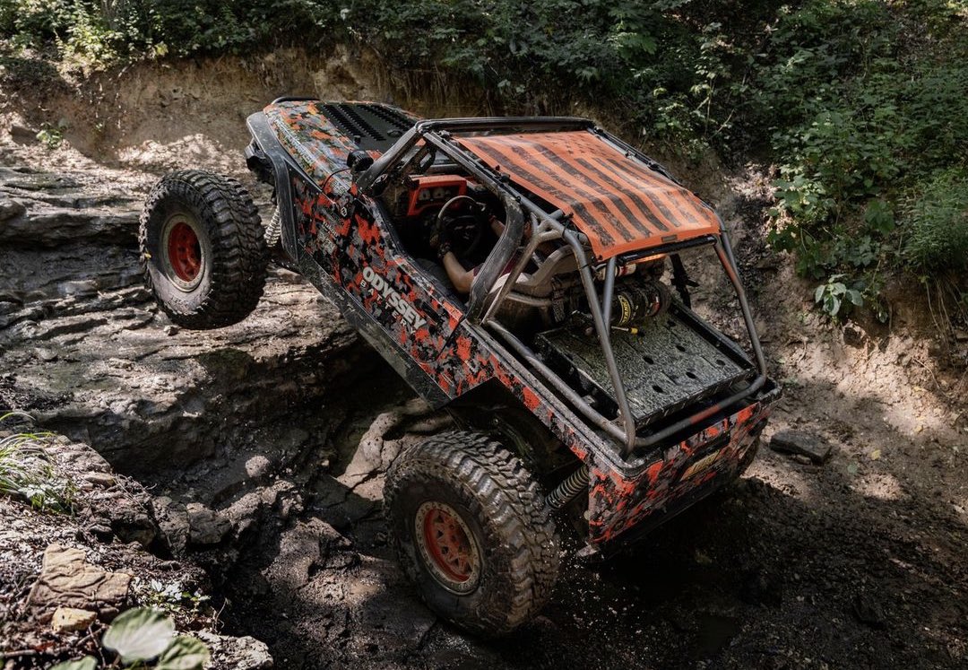 SpiderWebShade's tweet image. Happy Monday! ☀️ Wow, this printed @spiderwebshade shadetop looks great on your build @total_khaos_tj 😎 Stay protected from the sun’s harmful rays with a @spiderwebshade shade top of your own today! 🙌 #spiderwebshade #shadebrigade #swsrepost #printedshadetop #jeeplife