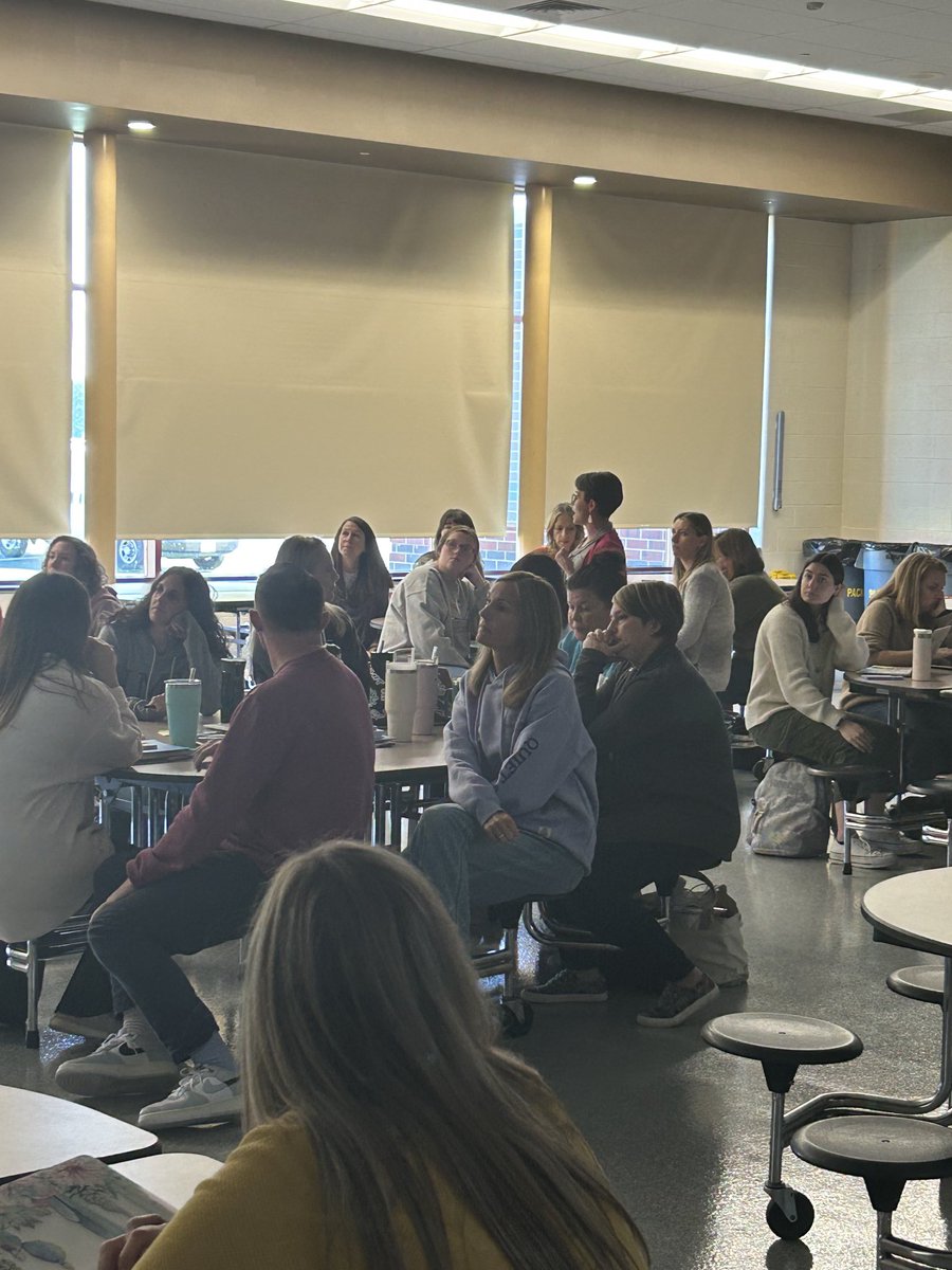 pinestreetelem's tweet image. Great day collaborating and learning! ⁦@ForgeElem⁩ ⁦@NorthsideROARs⁩ ⁦@LingleAveElem⁩ ⁦@PASDLiteracy⁩ ⁦@PalmyraSchools⁩ #professionaldevelopment #inservice #ThisIsPalmyra