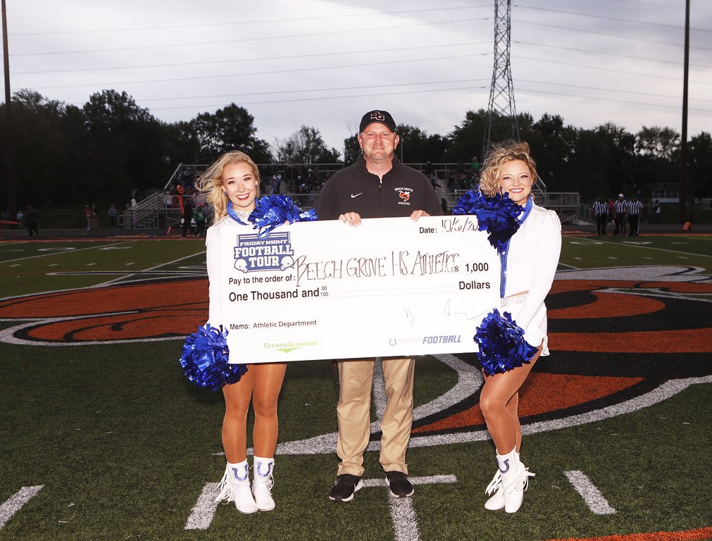 TheHiveBGHS's tweet image. Thank you, @coltscommunity , for bringing your Friday Night Football Tour to Beech Grove HS &amp;amp; donating a $1,000 to the athletic department! #coltscommunity #fortheshoe🔵⚪️ @ColtsCheer @Colts