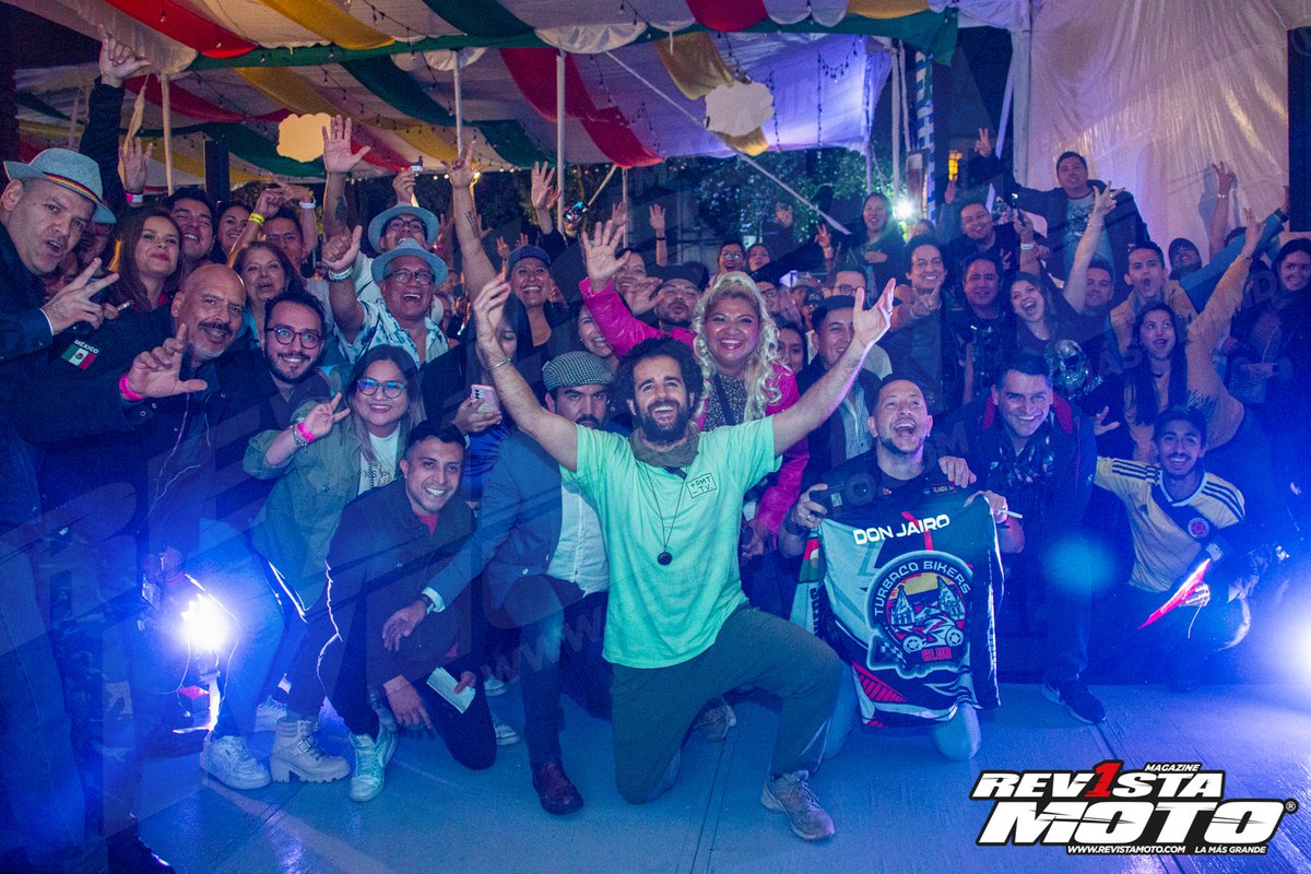 Revista_Moto's tweet photo. El Oktober Fest 2023 organizado por BMW Motorrad Fussen fue un evento que reunió a cientos de amantes del mundo de las motocicletas y fanáticos de la buena cerveza. Todos los detalles del evento en: https://t.co/CEZY4OpW3w
#RevistaMoto #lamasgrande #eventorm
#BMWMotorradFussen https://t.co/PsKTNJevB5