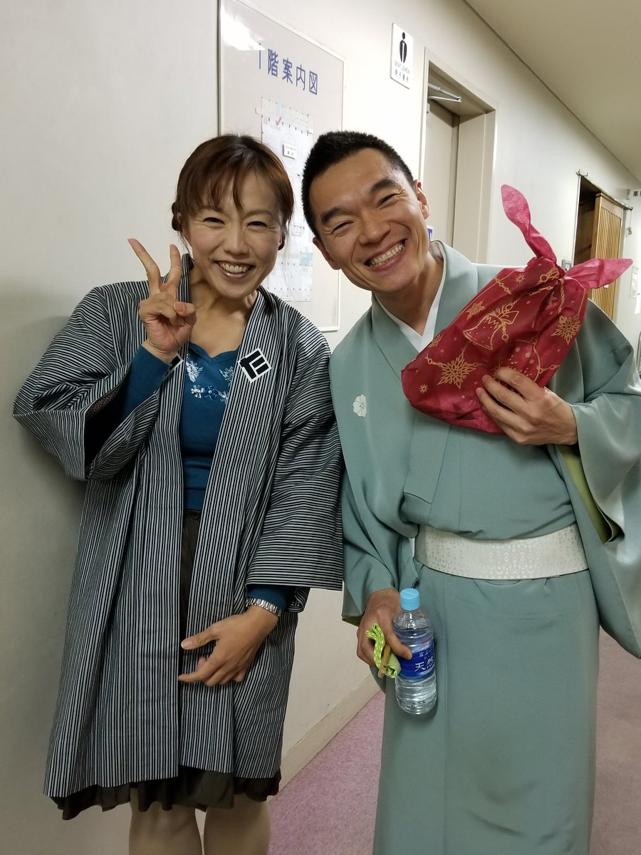 chisatarou's tweet photo. 今夜の #HeartFM #HeartyParty は、私の大好きな #柳家花緑 師匠にインタビューさせていただいたものを、私が愛情込めて編集し、放送させていただきます!!どきどき♡
落語好きな方にも、全然知りません!という方にも、花緑師匠の魅力を知っていただけたら嬉しいです!!
#HeartFM810 #party810 https://t.co/qB8qi1hoRV