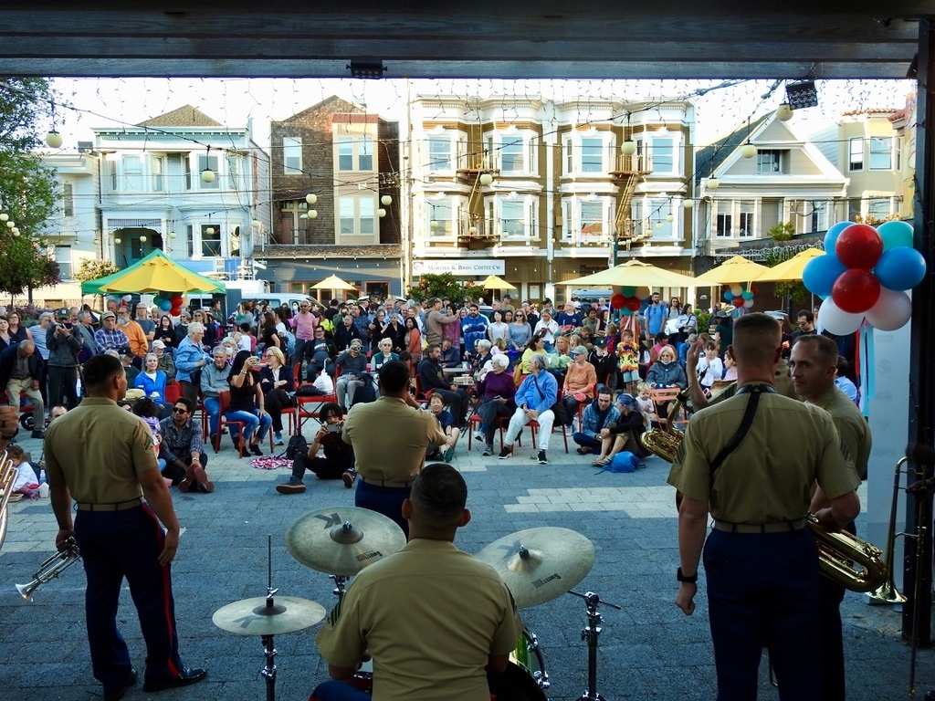 We 💚 @fleetweeksf! Over a million locals and tourists alike are drawn out into our amazing city every year! Avenue Greenlight is proud to have sponsored the Neighborhood Concert Series around the entire city! ⁠ ⁠ We love free + local events like this one! ⁠