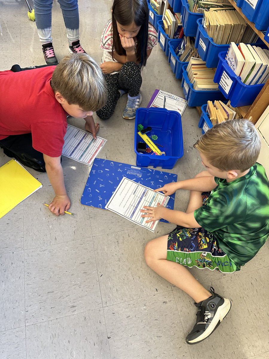 We love hands on science with Mrs.Leidl!!  <a href="/Leidlmpsd/">Erin Leidl</a> <a href="/WeAreMPSD/">MPSD</a>