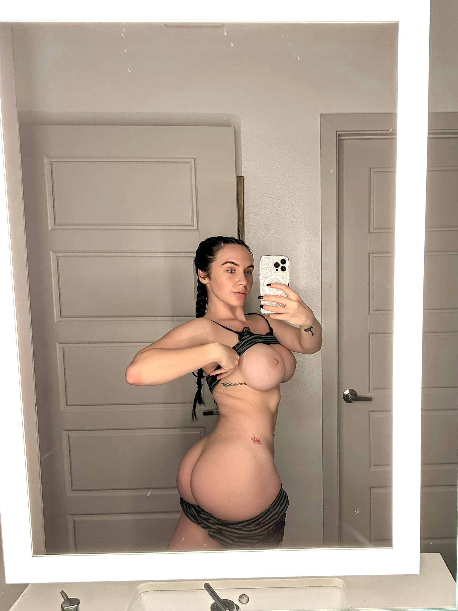 in the mood to ride some dick tbh. https://t.co/ty2TogAWWN