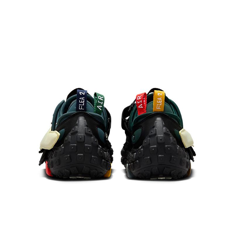 KicksFinder's tweet photo. OFFICIAL IMAGES: CPFM x Nike Air Flea 2 "Faded Spruce" 🌵

📝 DV7164-300 (MENS)
🗓️ Holiday 2023
💰 $220 USD
💵COP OR 🚮DROP? https://t.co/eZt0R8tUVH
