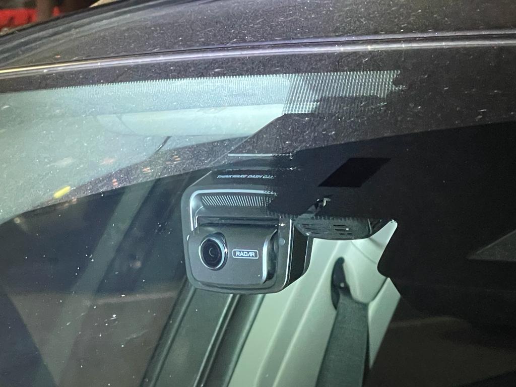 DashcamLtd's tweet image. Transform your 2021 Toyota Rav4 drives with THINKWARE U3000 + 64GB + MINI IVOT. Perfect clarity, every time. 🚗🛣️ Visit our 3 Vancouver locations today! #Toyota #Rav4 #THINKWARE #U3000 #Vancouver #DashCamInstall
