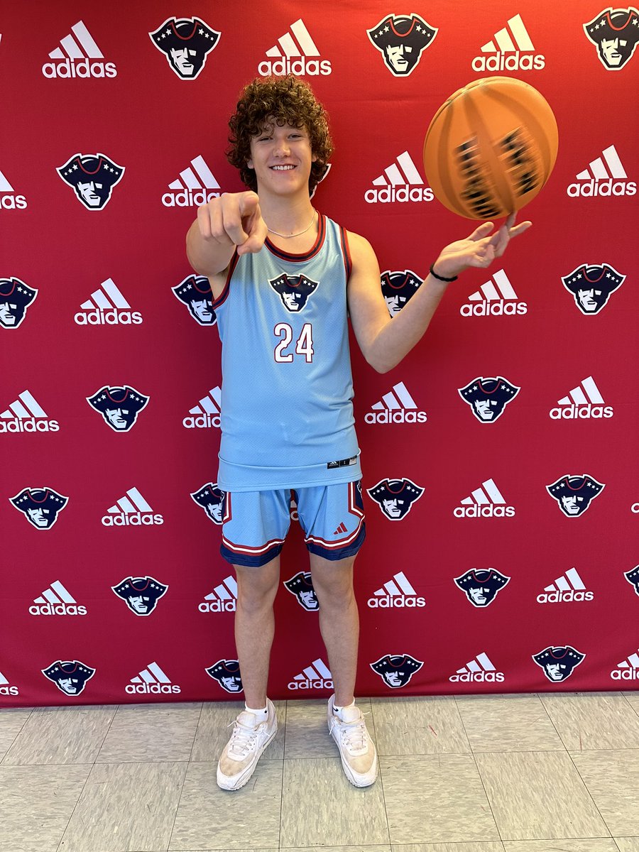 Had a great visit @patriotsmbb thanks to @DallasMeinders and @CoachMeinders