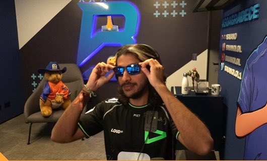 baianolol1's tweet photo. Hoje é dia de fazer história modo Mundial ativado 😎🔥#LOUDWIN #BOTANOBAIANO https://t.co/Tee8bP3NeB