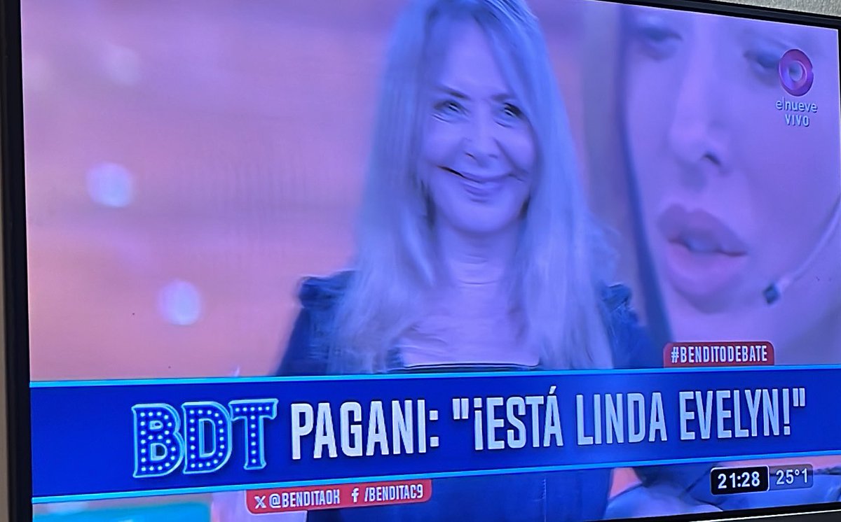 NachoRodriOk's tweet photo. #RATING
Lo comodo que se siente Beto, con el clasico panel!.
#Bendita 5,3
#Lam 4,0
#BenditoDebate https://t.co/ICWwJHN85q