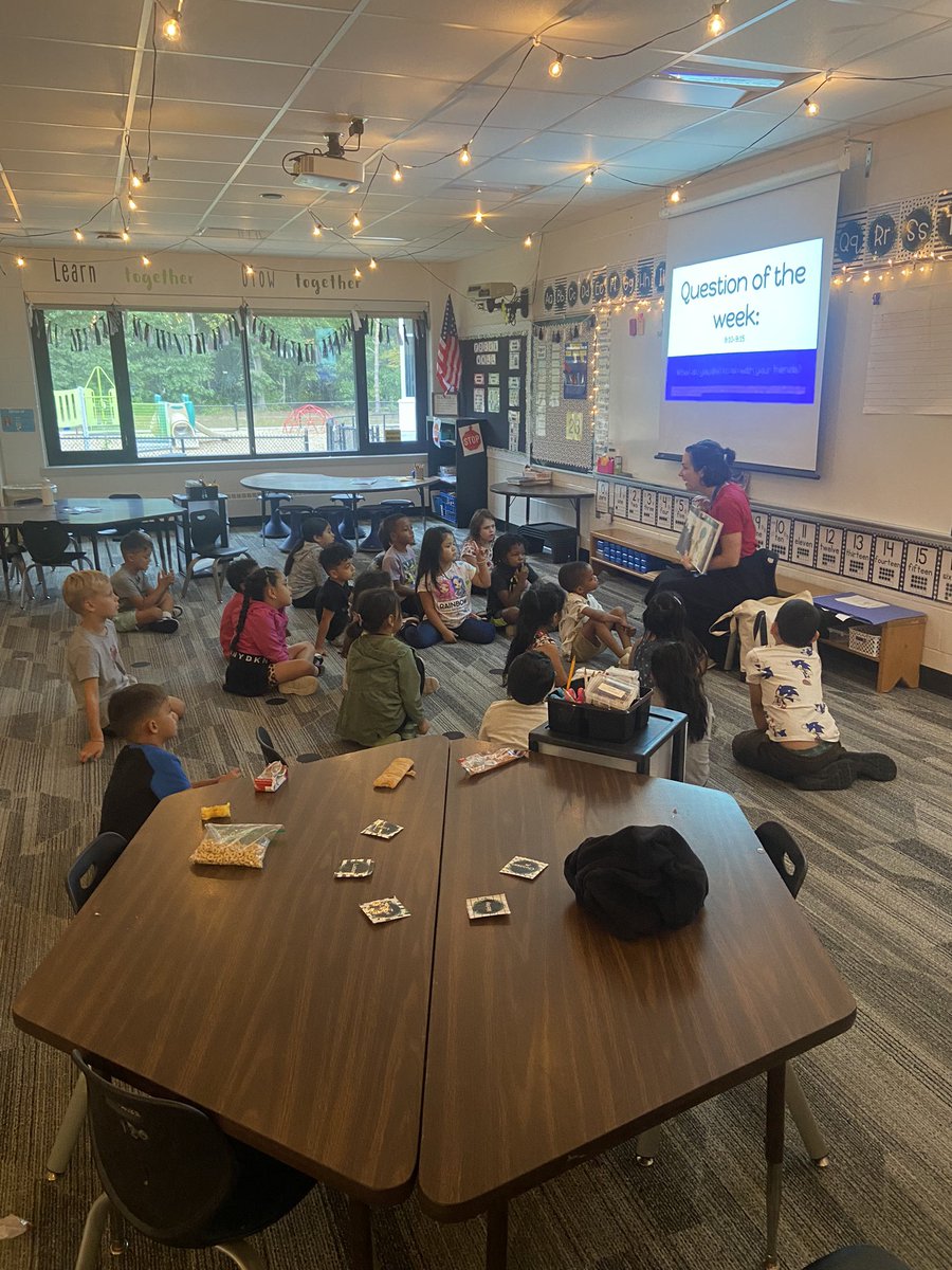 We love when Ms.Adrienne from Herrick District Library comes for a visit! 📚 <a href="/WOPineCreek/">Pine Creek School</a> #kindergarten