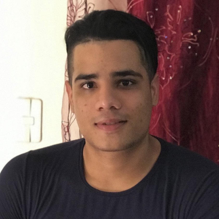 Miguel Enrique Girón Velázquez es un joven de mi edad. El 11 de julio de 2021 salió a manifestar pacíficamente sus ideas contra la dictadura militar en #Cuba. Fue sentenciado a 11 años de prisión.

Su mamá <a href="/MagalisVelzque1/">Magalis Velázquez</a> lo necesita.

#CubaNoDebeReelegirse
<a href="/HillelNeuer/">Hillel Neuer</a>