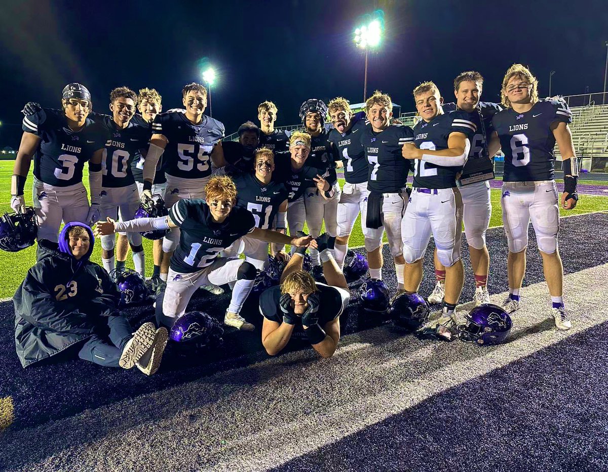 Great group of seniors!
<a href="/LeoLionFootball/">Leo Lions Football</a> <a href="/LeoLionFB1/">Leo Lions Football (Remix)</a>
