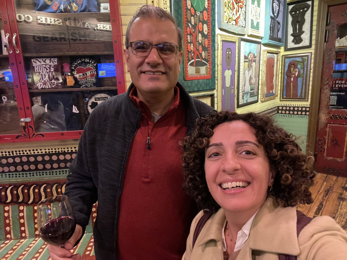 LaraHarikMD's tweet image. #pathGU represented at the @CAPFndn #Hamilton event!  
Not #pathology @Pathologists #cap24