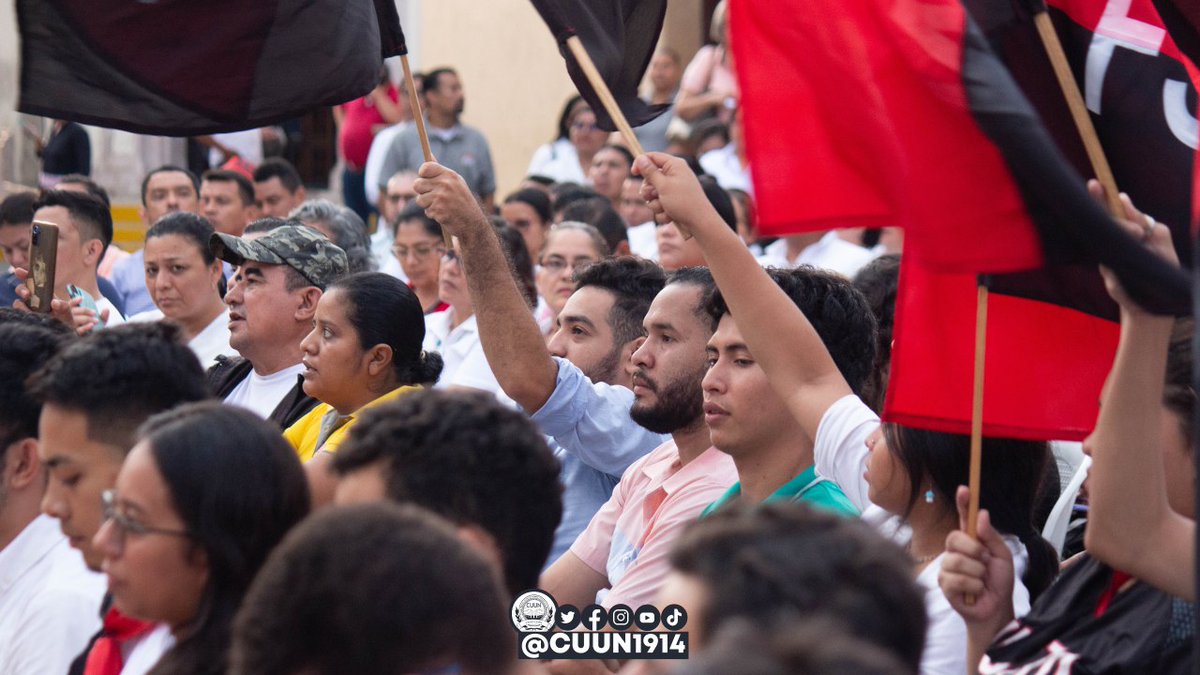 cuununan's tweet photo. Gala Cultural en Conmemoración del 56 aniversario del Tránsito a la Inmortalidad del Comandante Ernesto "Che" Guevara.

#CUUN1914 https://t.co/FmulyRGKZY