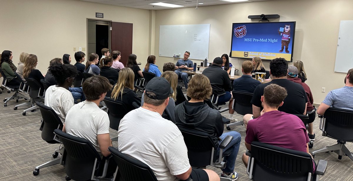 DavidHausteinMD's tweet photo. Super excited and honored to host twenty-six @MissouriState pre-medical students at @mumedicine Springfield Clinical Campus this evening. What great questions they had about medical school, work-life balance, and physician training! https://t.co/JdMEZtJkzW