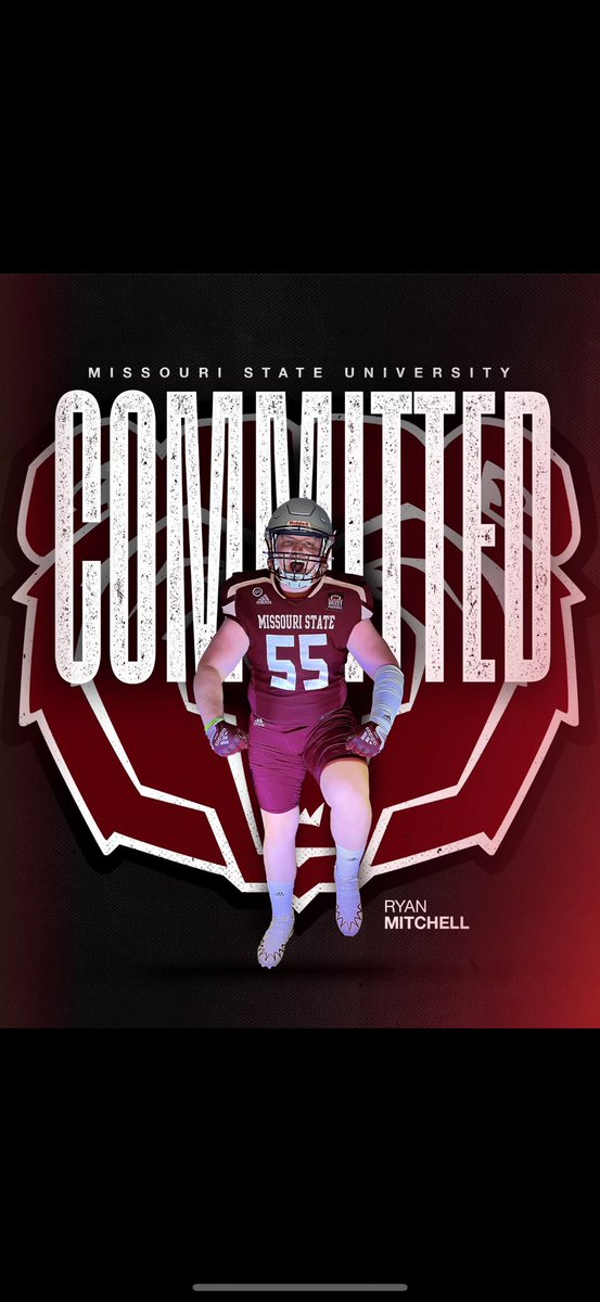 RynoMitchell's tweet image. Excited to announce my commitment to @MOStateFootball! Thank you to my family, teammates and all the coaches who have helped me get to this point
#Committed #GoBears 
@Ry_Beard @Coach_Halpin @CoachElliott19 @MarquetteFootbl @FitzPerformance @GSV_STL