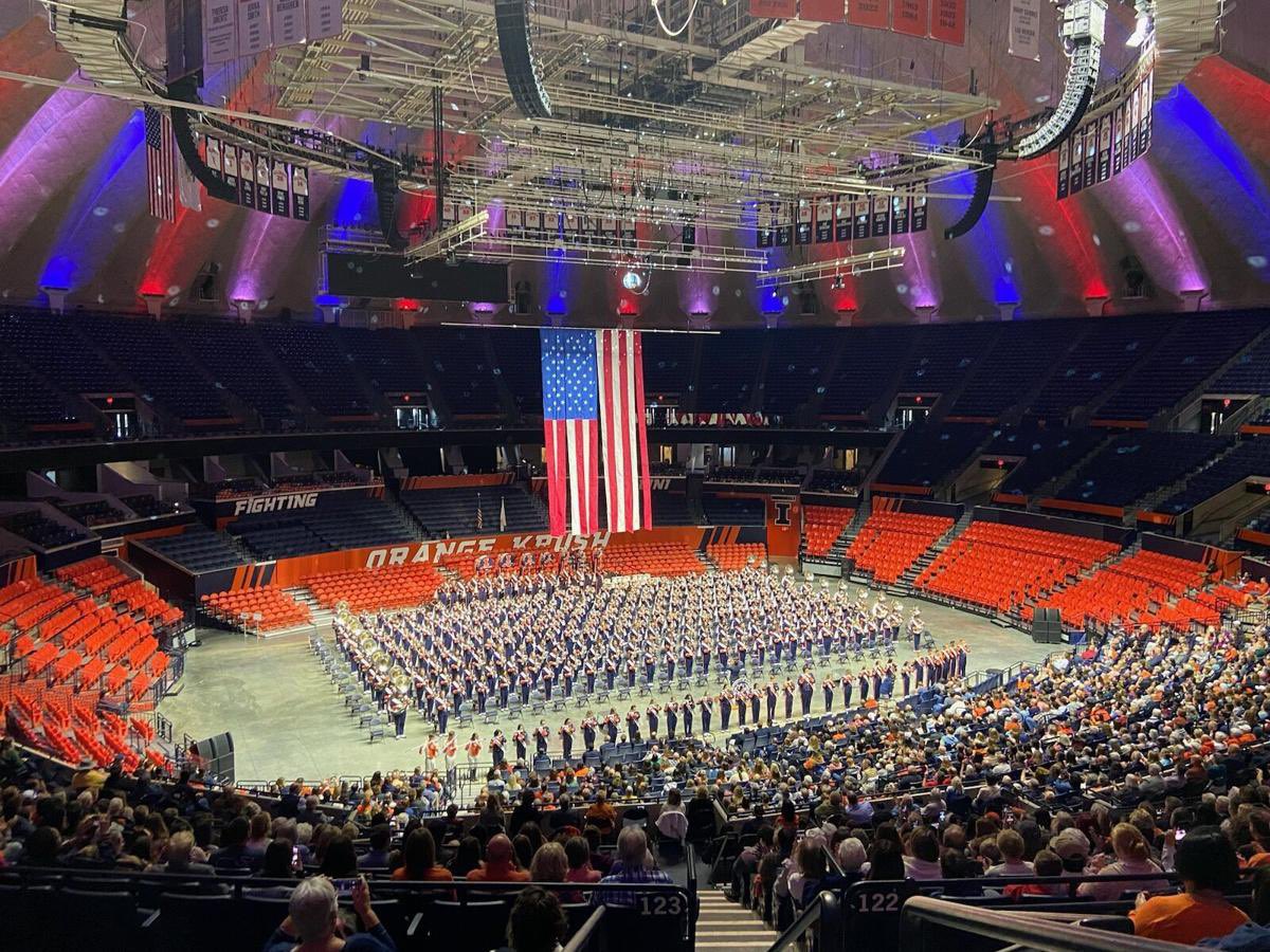 Huge Attitude of Gratitude to the thousands of family members, fans and friends of the Marching Illini who attended the MI in Concert! A huge thank you to the @statefarmcenter staff for making this possible. #attitudeofgratitude #illini