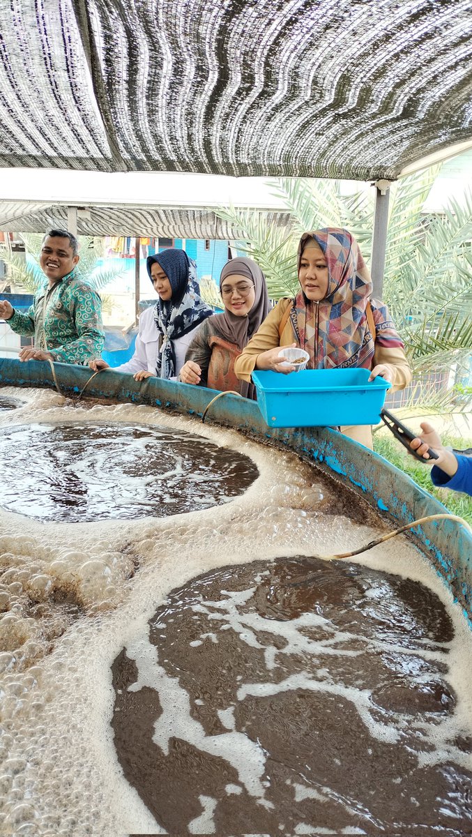 NurdianaNurdin4's tweet photo. Senin (09/10), Nurdiana, Bersama Luhkan Kutim dan Bidang Budidaya Dinas Perikanan Kab. Kutai Timur,Koordinasi dgn Tim CBIB DKP Provinsi untuk kelayakan sertifikasi CBIB bagi Pokdakan di Kutai Timur (Hari ke -1)
#GiatLuhkanSatminkalTegal #KutaiTimur #CBIB #LuhLapor https://t.co/qLYYjIPXTJ