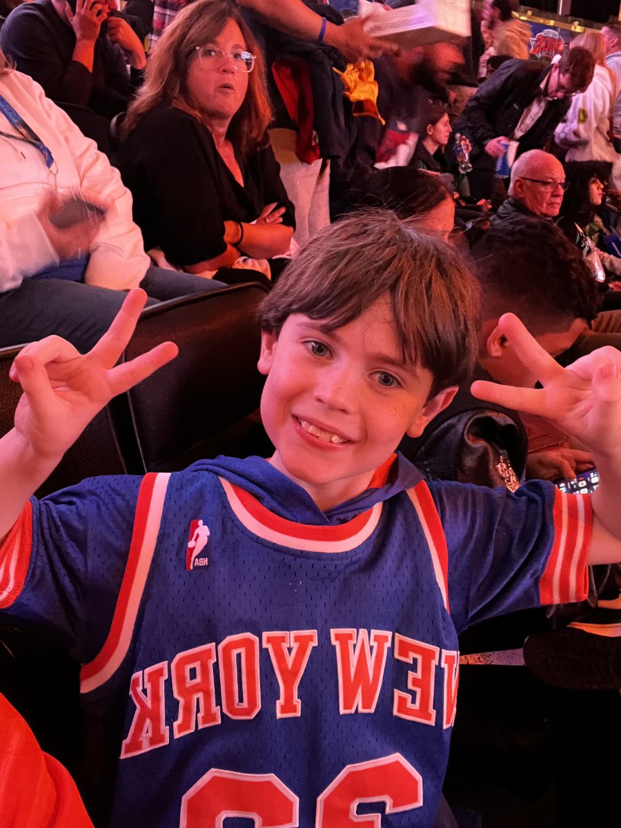niamhr01's tweet photo. #NYK #NYKMSG https://t.co/cmzzdKuWdS