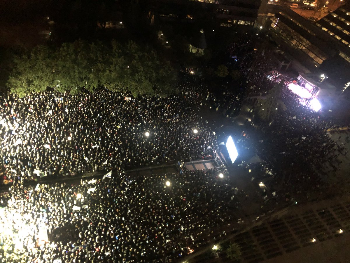 LindaFrum's tweet photo. Zoom in and you’ll see that this is a photo of 15,000 Toronto community members expressing solidarity, love and commitment to the people of Israel. 🇮🇱 Thank you to all the leaders who joined us from across the political spectrum and from all levels of gov’t. Israel will prevail. https://t.co/IzS73T376Z