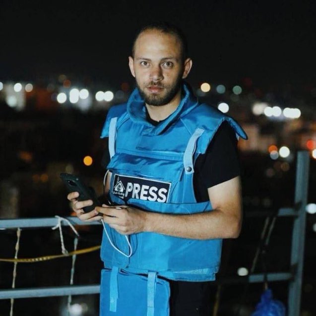 Otro periodista asesinado por la ocupación israelí, Hisham Al-Nawajeh fue asesinado mientras reportaba desde Gaza. 

#FreePalestine 🇵🇸 #9Oct