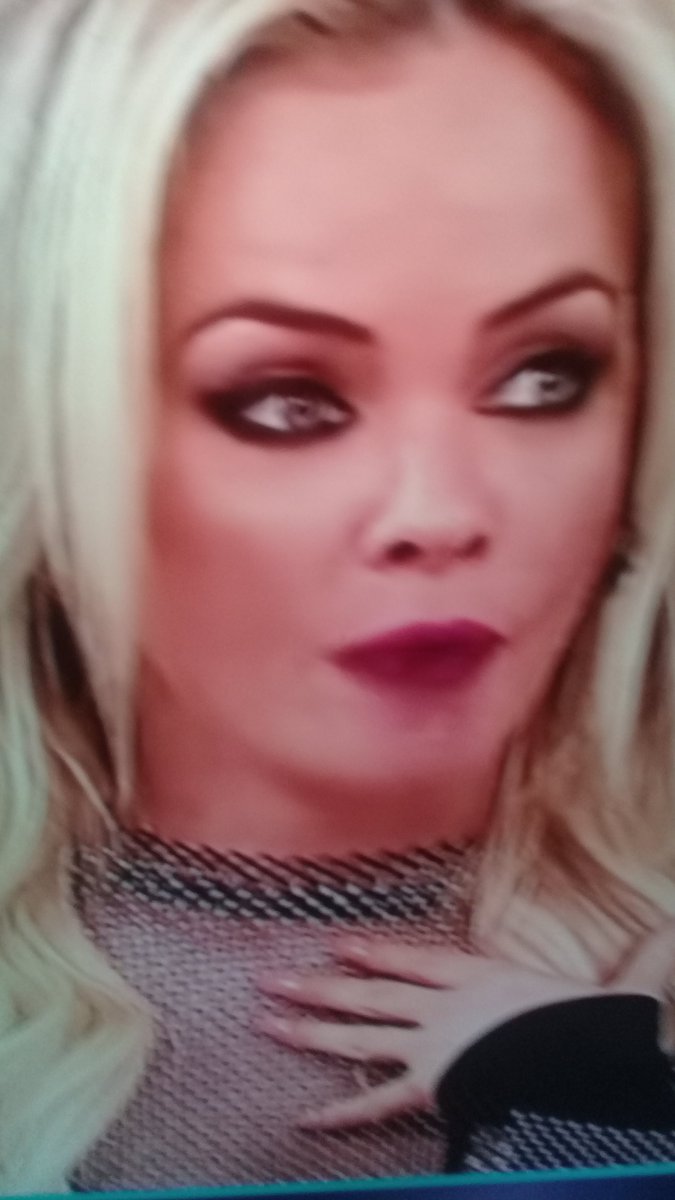aparicioshowman's tweet photo. #BenditoDebate la mujer mas hermosa del pais aunque le hagan bromas sigue siendo muy hermosa muy buena persona y muy amada por millones de argentinos @alemaglietti https://t.co/TWRYuYI2MI