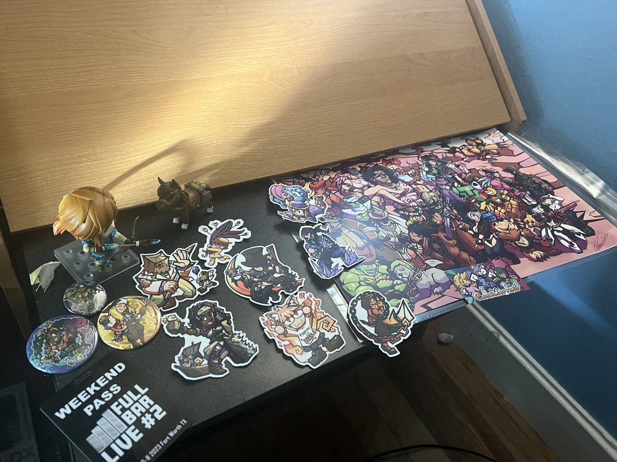 SFYFARtheGreat's tweet photo. I guess When returning back home from #FullBarLive2 I want straight to bed and just slept till the next day, had so much fun and happy I got to top 8 on #GGST enjoyed the battles with the players and got a lot to learn from them, got lots goodies as well from @Cinamuffins https://t.co/AVjyuaHPJD