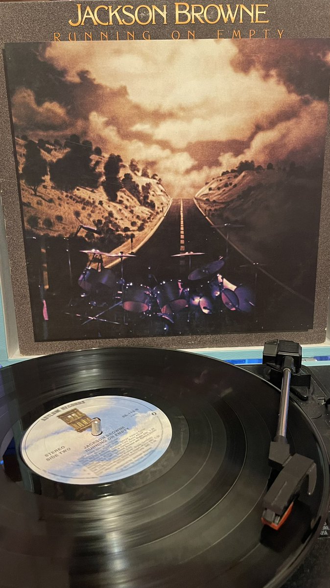 smithkc21's tweet photo. Come along, sing the song
You know that you can't go wrong
'Cause when that morning sun comes beating down
You're gonna wake up in your town
But we'll be scheduled to appear
A thousand miles away from here 🤍🎶

#JacksonBrowne #TheLoadOut #Vinyl #VinylRecords #VinylCommunity https://t.co/WK73oSh2oI
