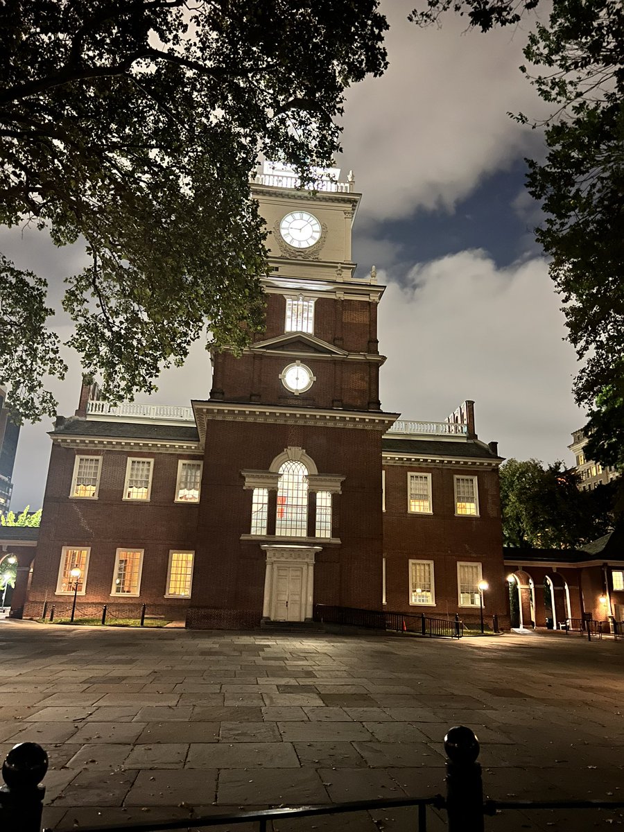 HyattsDCbus2's tweet photo. Independence Hall! Ben Franklins ghost hangs out in the Assembly room here! #HyattsDC2023 https://t.co/ncvI7Tsida