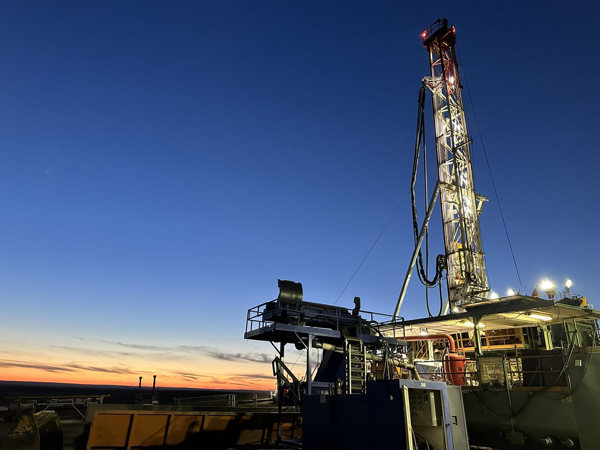 strippedmud's tweet image. Casing on bottom for the last well of 5 for these guys #alberta #consort #solidscontrol