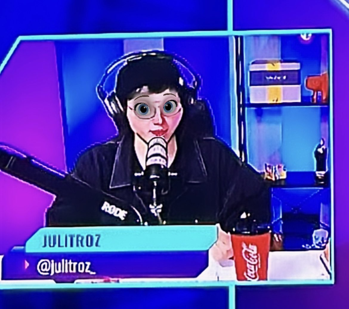 kinelsoon's tweet photo. Los amamos basadines baby otakus! Ayloyu Natu y Julitroz!!! @julitroz_ @lanatuoficial #granhermanoChv https://t.co/r7p36vUw3s