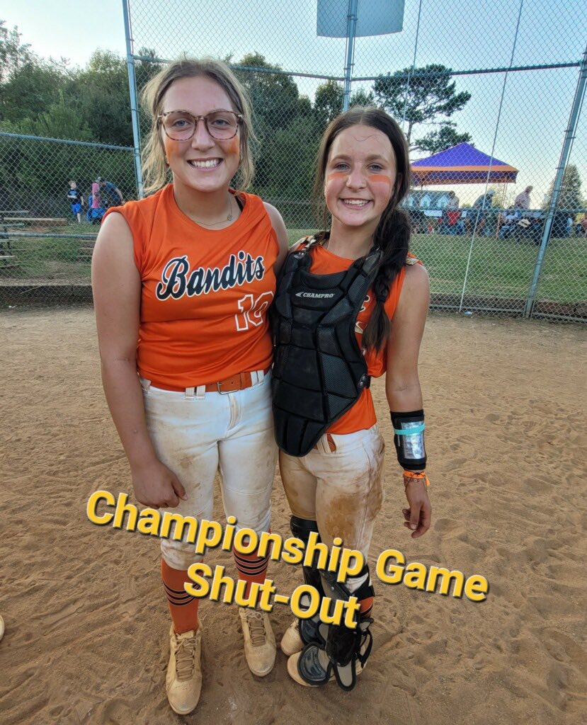 Shutouts from the last tournament! Pitcher/catcher Duos @Regan55Godman #55 and @zoeyzoe0601 #7 @jamie_brown_10 #10 and @zoeyzoe0601 #7 #BeBetter #banditsnc