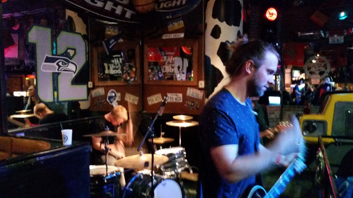 DCACco's tweet image. buff.ly/3LSyfqW Heading to #Microsoft #Ignite or #sqlpass? Register for DCAC&apos;s annual Karaoke party on Nov 14, 2023. Fun, meeting new friends, and free drinks (if you get signed up soon).