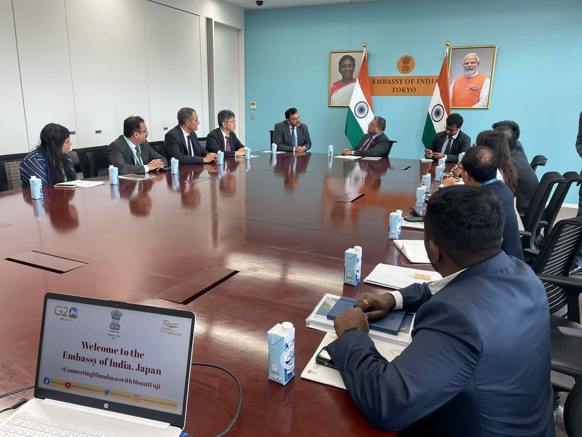 NICDC Roadshow kick started with a very productive meeting with HE @AmbSibiGeorge @IndianEmbTokyo wherein delegates briefed about the objective of the visit & opportunities available for Japanese Companies in Industrial Corridor Projects. #smartcities #jbic