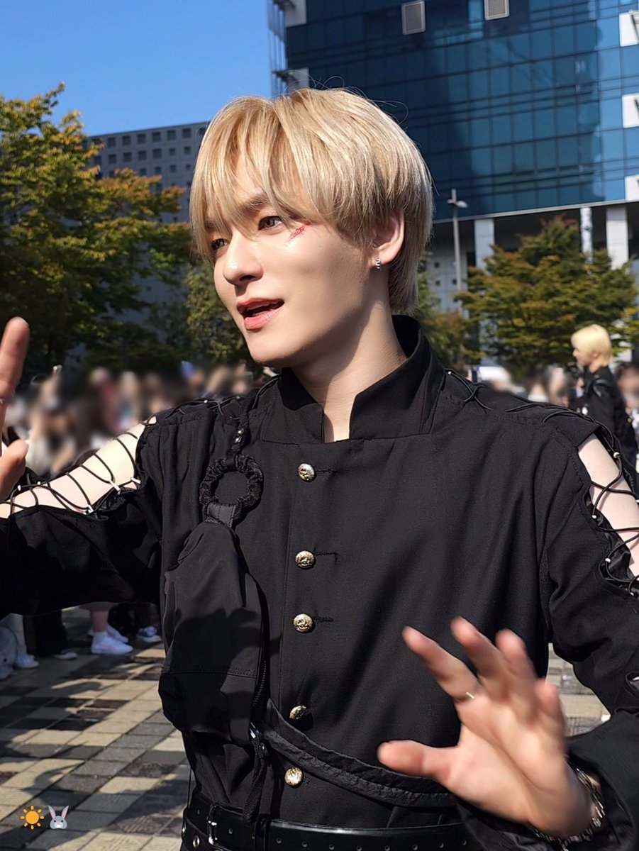 dawith_you's tweet image. 231010 더쇼 #타임어택

🖤

#곽다윗 #위시
#wish #EPEX #이펙스