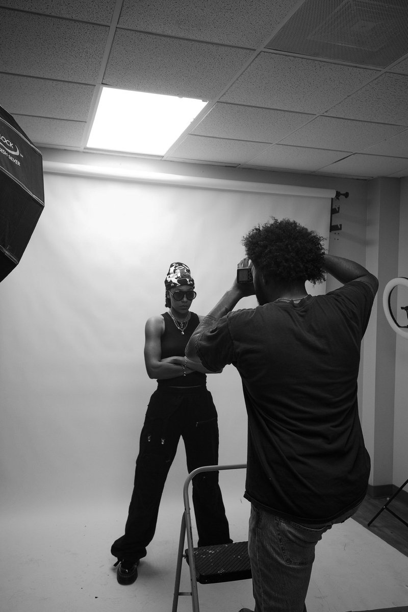 playknows's tweet photo. BTS shot by @JoeFazzzo 🦅 https://t.co/nFkeqxNN1i