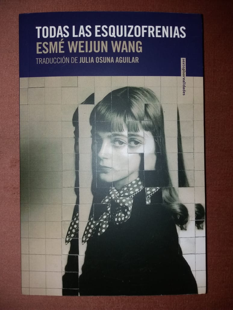Desde hace un tiempo estaba detrás del libro 'Todas las esquizofrenias' de Esmé Weijun Wan @esmewang. Libro editado por @sextopisoed. Recientemente llegó a @librosinsomnia. Esmé desde su niñez ha sufrido de un trastorno esquizoafectivo de tipo bipolar. Hoy comienzo su lectura.