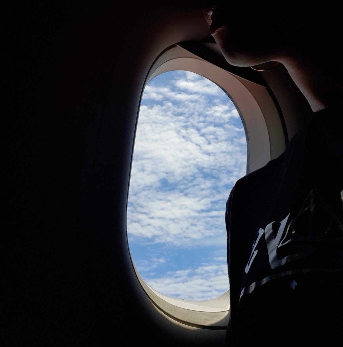 La vida adquiere un significado más profundo cuando comprendes el simple hecho de que núnca volverás a tener el mismo momento dos veces.
¡Aprovecha cada instante al máximo y no dejes que se te escape!✨️🍀♾️🙏🏽
.
.
.
#AngieLievers #TatuadosEnMiCorazonPorSiempre #fyp #viral