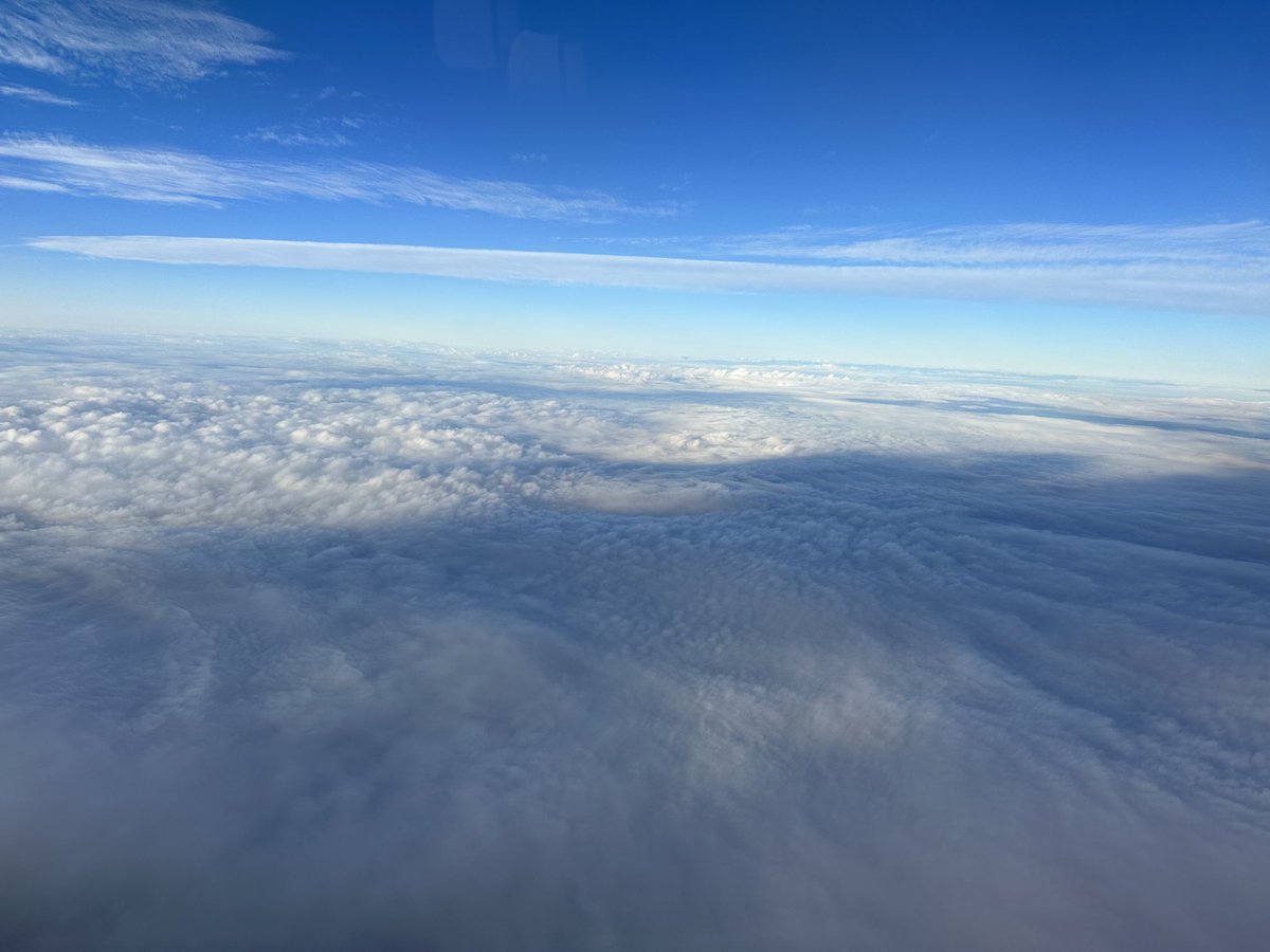 AnuragTechaisle's tweet image. Flying to Las Vegas. Above the clouds for a cloud event. ⁦@OpenText⁩ #OpenTextWorld