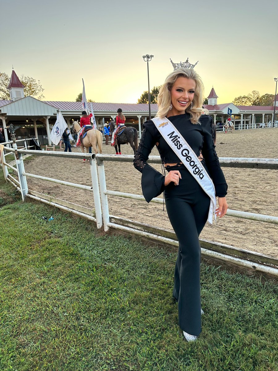 MissAmericaGA's tweet photo. So grateful to have had the opportunity to declare the opening of the Olympic Games as the Mistress of Ceremonies and lead the parade of athletes this weekend at the Annual Georgia Horse Special Olympics!!!  @SpecialOlympics  @MissAmerica  @officialmissga https://t.co/PWpt6WIoE6
