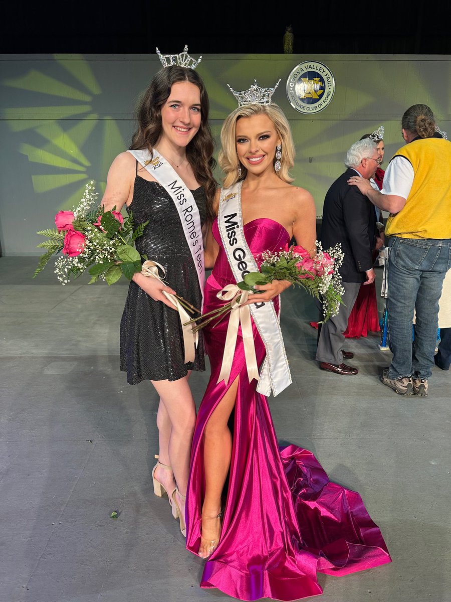 MissAmericaGA's tweet photo. I had the best time spending time with some of my sister queens and emceeing the Miss Coosa Valley Fair pageant! https://t.co/3NbCoaaYzh