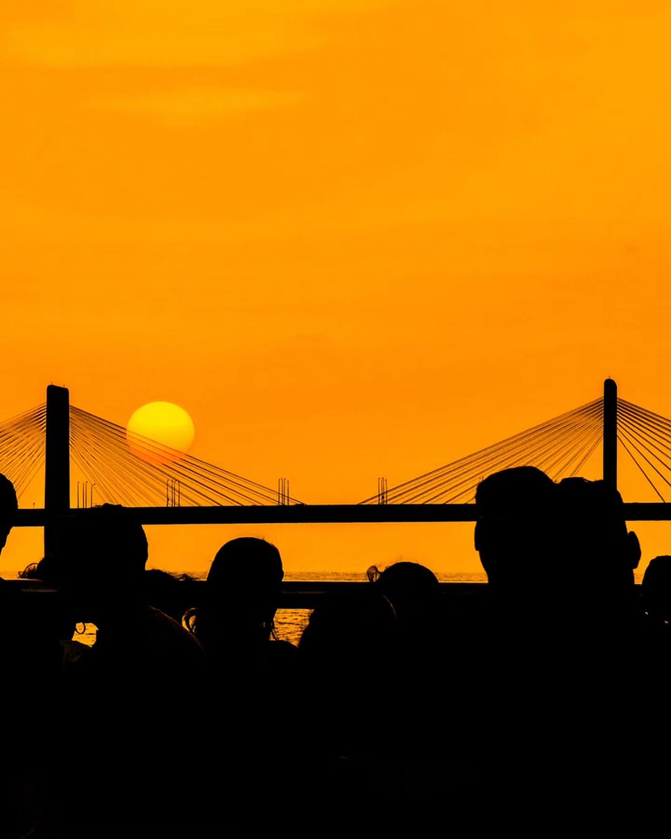 Thevinaymane's tweet photo. Orange, my colour of Love 🧡

Stunning Sunset are Orange 🧡
New Galaxy S23 FE has 50 MP high resolution camera which gives sharp images.
#GalaxyS23FE
#EpicStartsHere 
#SamsungMembers
#SamsungMembersStars
#Samsung
@SamsungIndia1 https://t.co/m3AOJZphVV