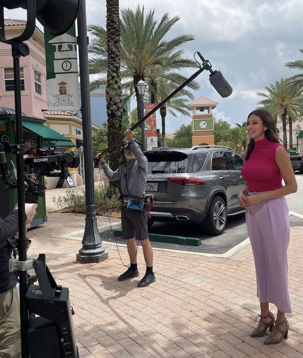 cbkmediamgt's tweet photo. Congrats to client @ChelseaAmbrizTV and the @nbc6 weather team as they received a @SuncoastEmmys award nomination for their First Alert Hurricane Special!
#MiamiTVNews 
#NBCMiami 
#SuncoastEmmys  
#EmmyNominatedMeteorologist
#TeamCBK https://t.co/lhjlF5sqhb