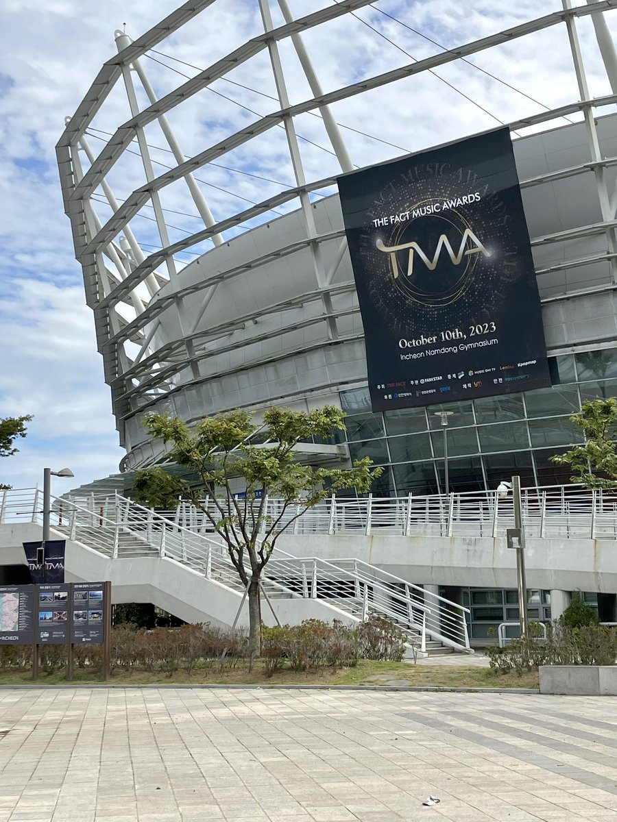 kor_gou's tweet photo. Are you ready to make some noise?
𝑺𝑯𝑰𝑵𝑰𝑵𝑮 𝑭𝑶𝑹 𝑨𝑹𝑻𝑰𝑺𝑻, 𝑬𝑿𝑪𝑰𝑻𝑰𝑵𝑮 𝑭𝑶𝑹 𝑭𝑨𝑵𝑺
KorGou is joining in too.
See you in a bit! 🥳🎁
#korgou #TMA2023 #kpop #event #koreaforwarding #kbeauty #koreashipping https://t.co/SfSIjKxPJ8