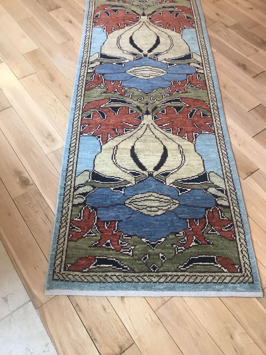 This Donegal runner carpet by CFA Voysey went for €1,800 at our auction last week
#cfavoysey #cfavoyseysociety #cfashionista #cfavoyseyrunner  #sheppardsirishauctionhouse #durrow #onlineauction #runnercarpet #runnerrug #runnercarpets #stairsrunner #donegalrunner