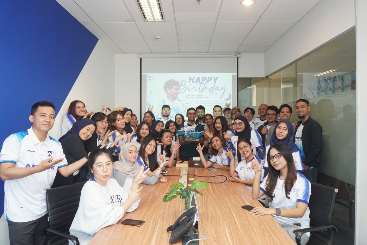 Asiatek_id's tweet image. On this special day, we salute your exceptional leadership. Happy Birthday to our Director of Operations, Pak Sandeep Koyyana . May your year be filled with good health, happiness, and prosperity.

#AsianTechnologySolutions #AsiatekSolusiIndonesia