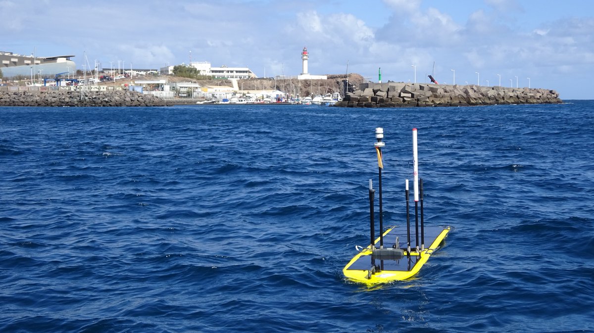 GliderPLOCAN's tweet photo. Parabens!!! 🎉🎉🎉Congratulations @AndreiPolejack for this important milestone! Looking forward to partnership with #INPO @gov_mcti very soon! @MISSIONATLANTIC @EuroGOOS #OneOcean @AtlanticAll @AllAtlanticO @CienciaGob #OceanTech #OceanPartnership #ICTSNews @agenciaiisi @plocan https://t.co/sZeyuReSSD